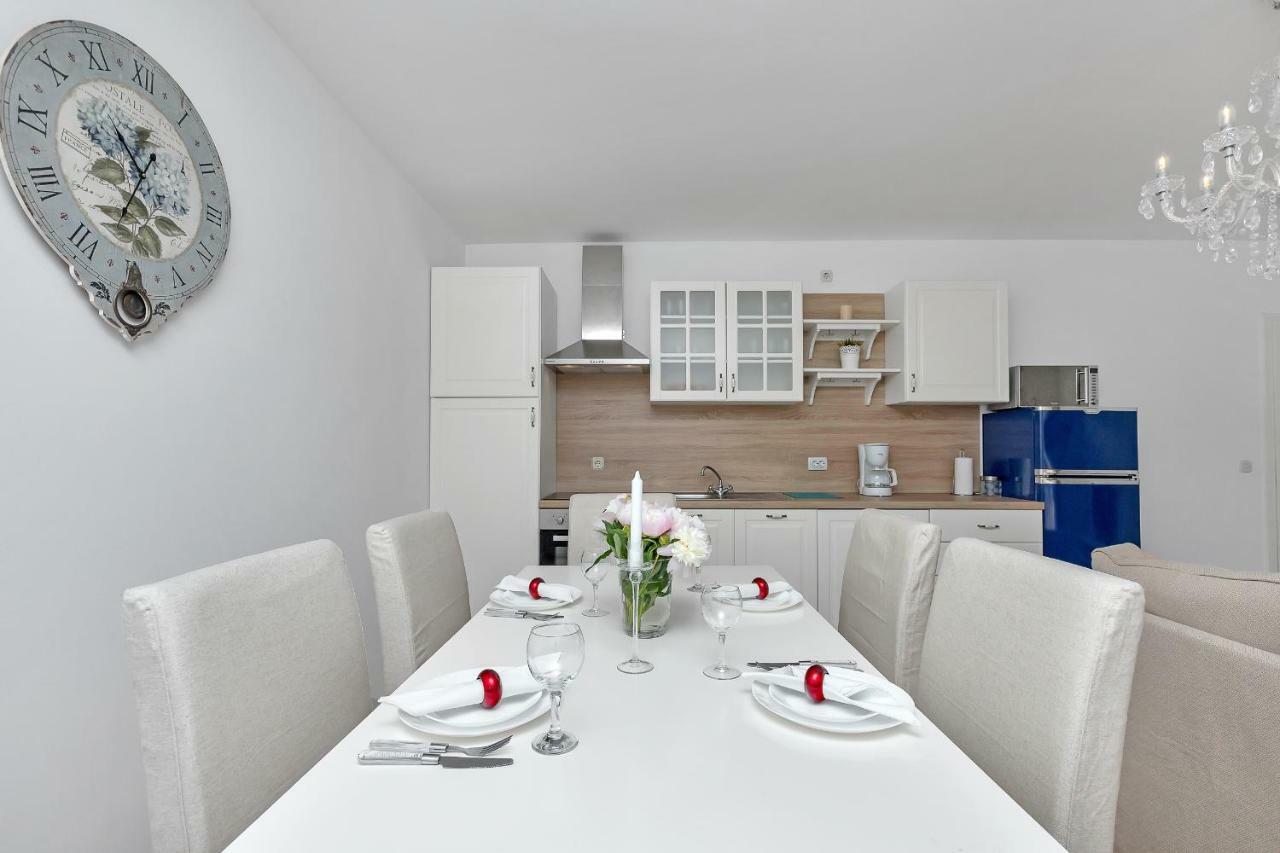 Apartments Marija Makarska Buitenkant foto
