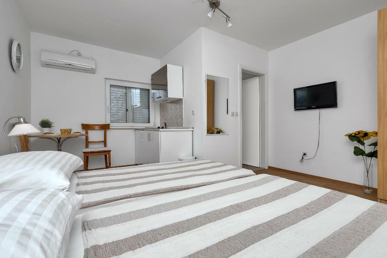 Apartments Marija Makarska Buitenkant foto