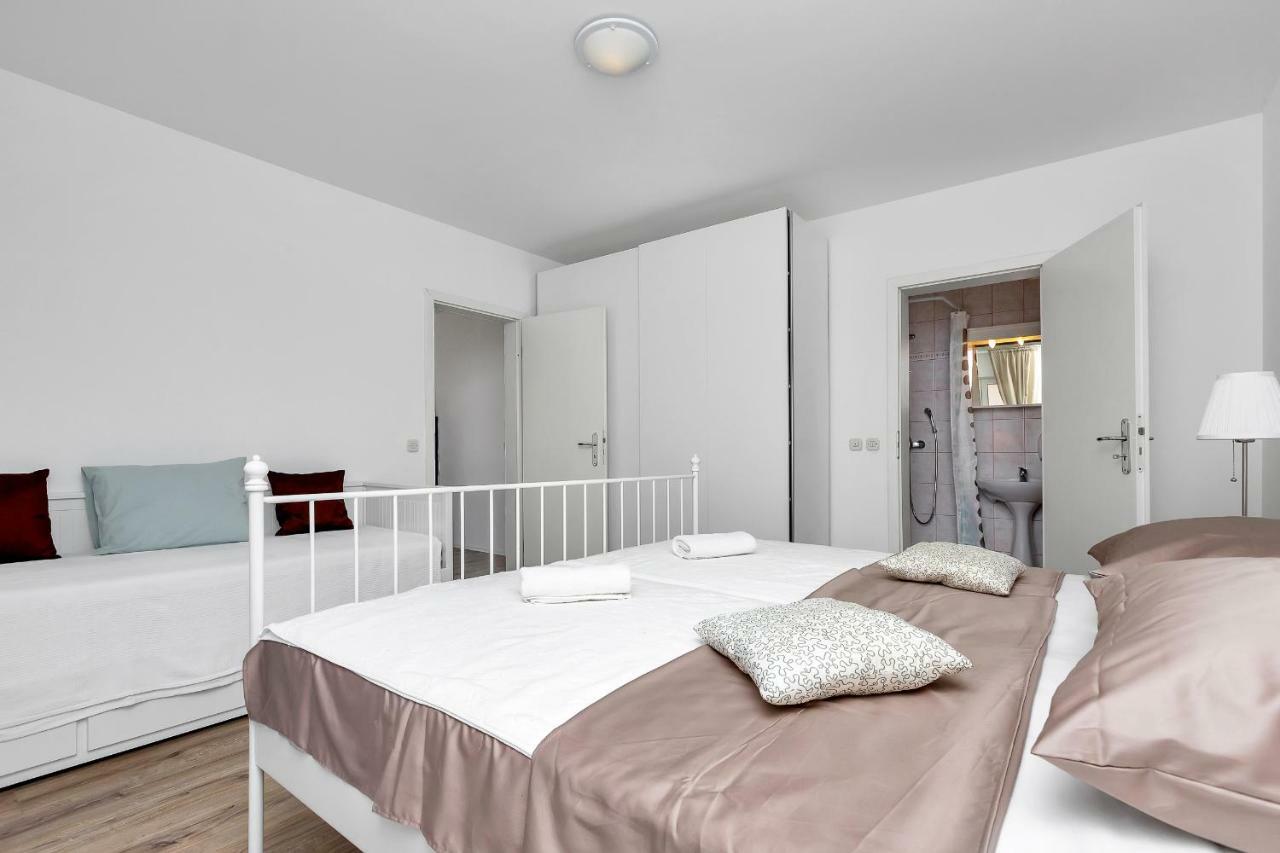 Apartments Marija Makarska Buitenkant foto