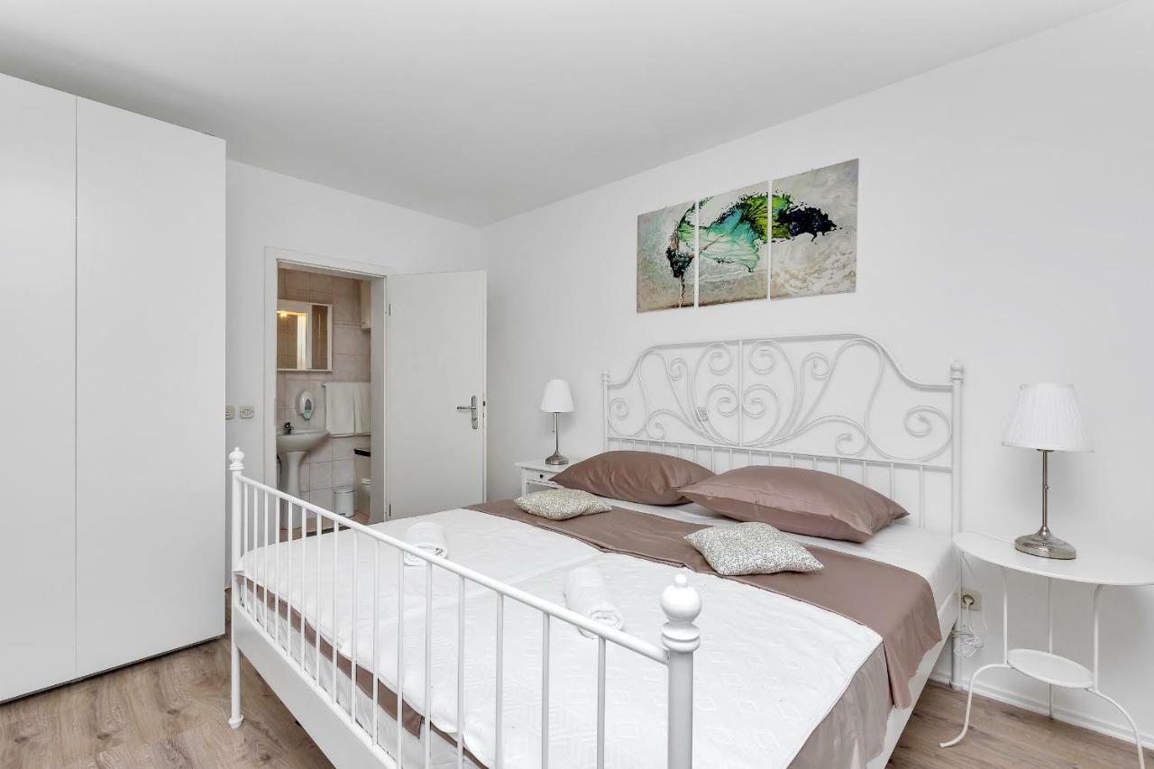 Apartments Marija Makarska Buitenkant foto