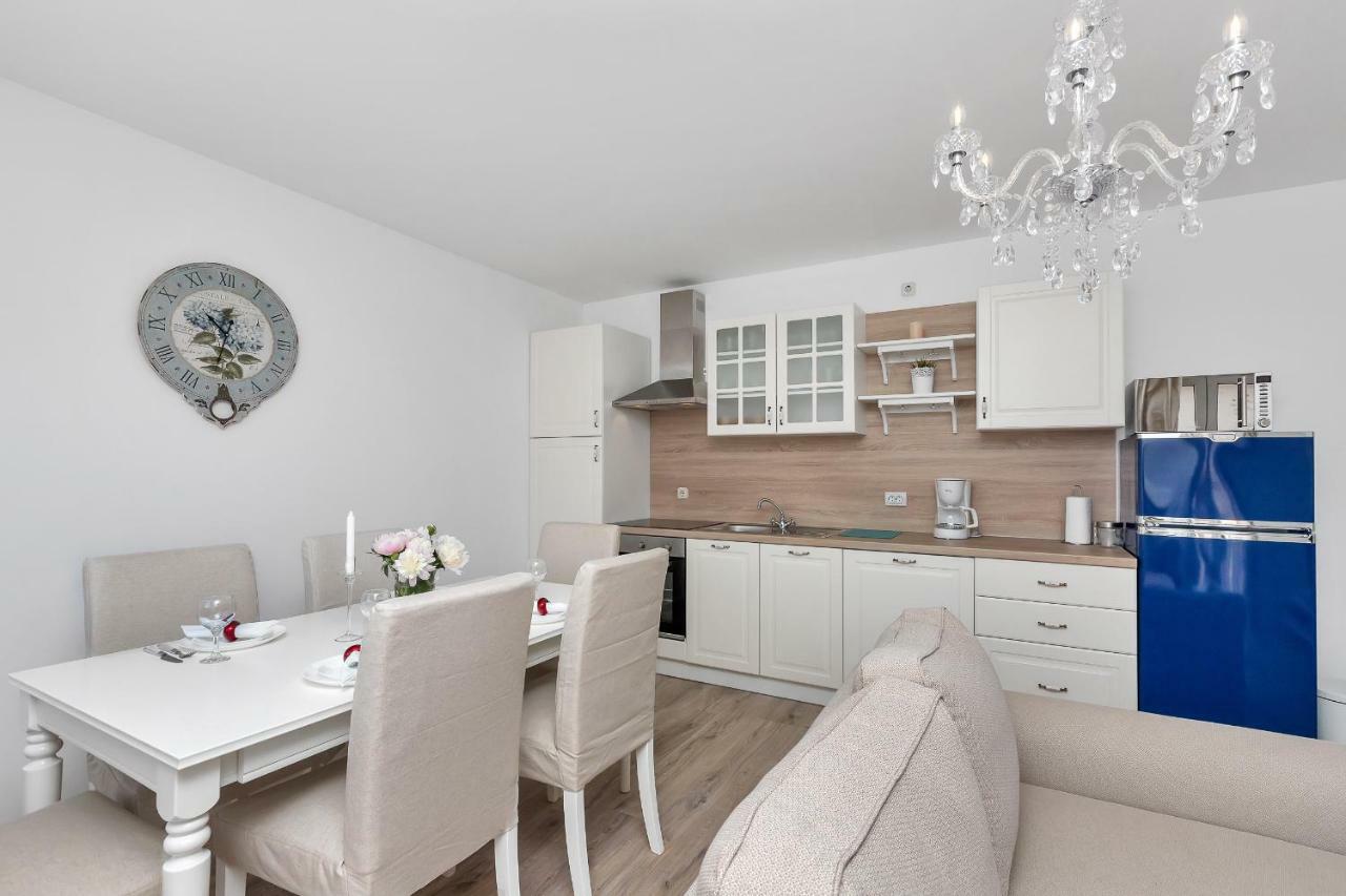 Apartments Marija Makarska Buitenkant foto