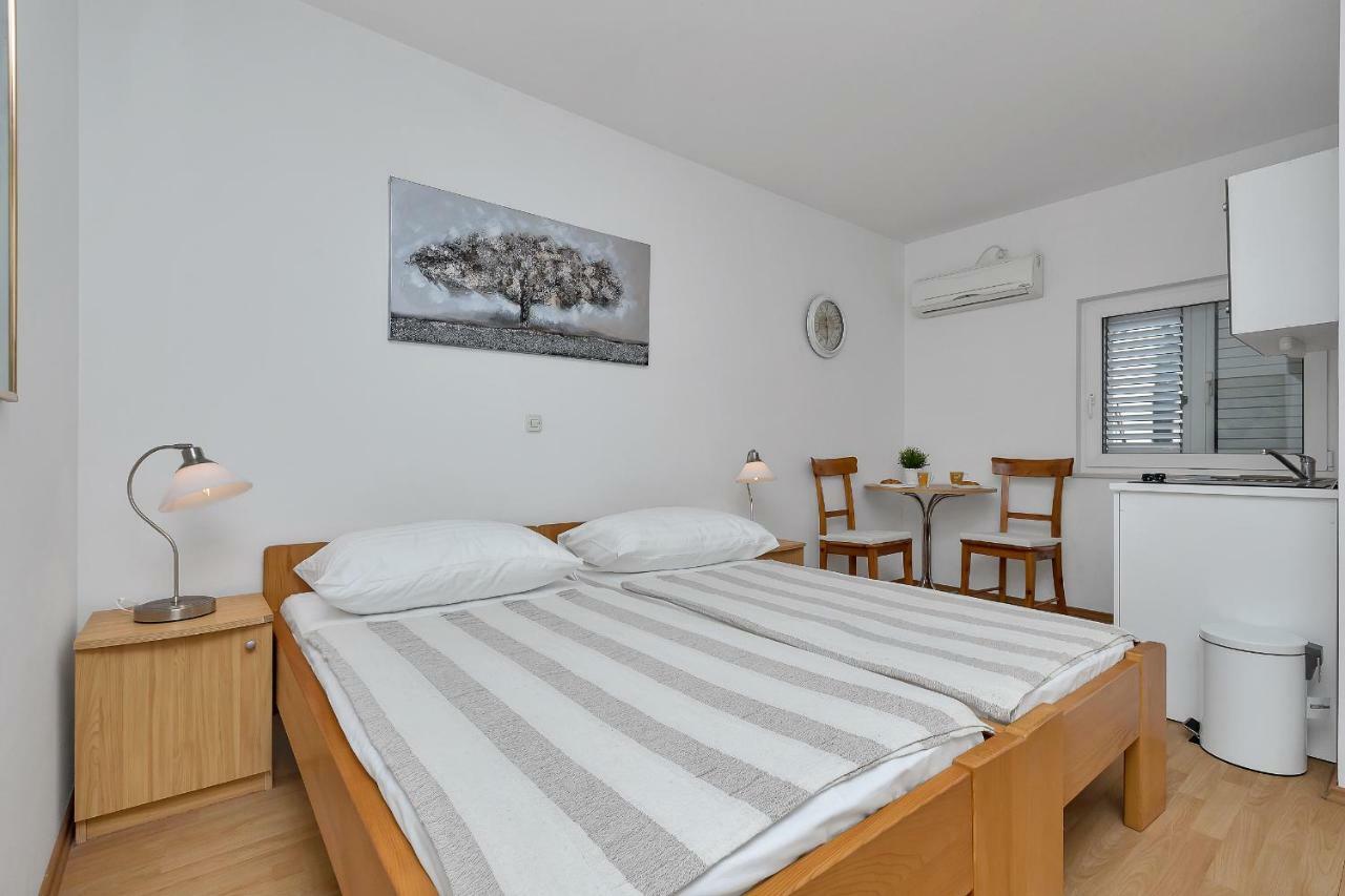 Apartments Marija Makarska Buitenkant foto
