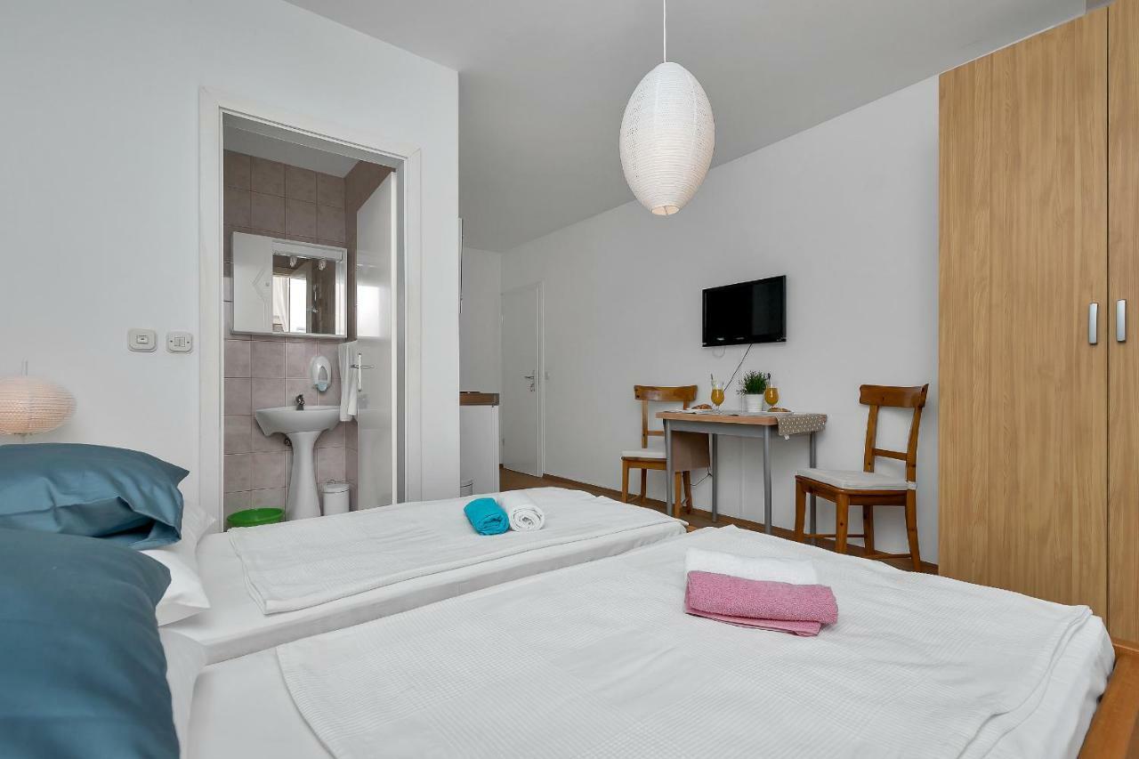 Apartments Marija Makarska Buitenkant foto